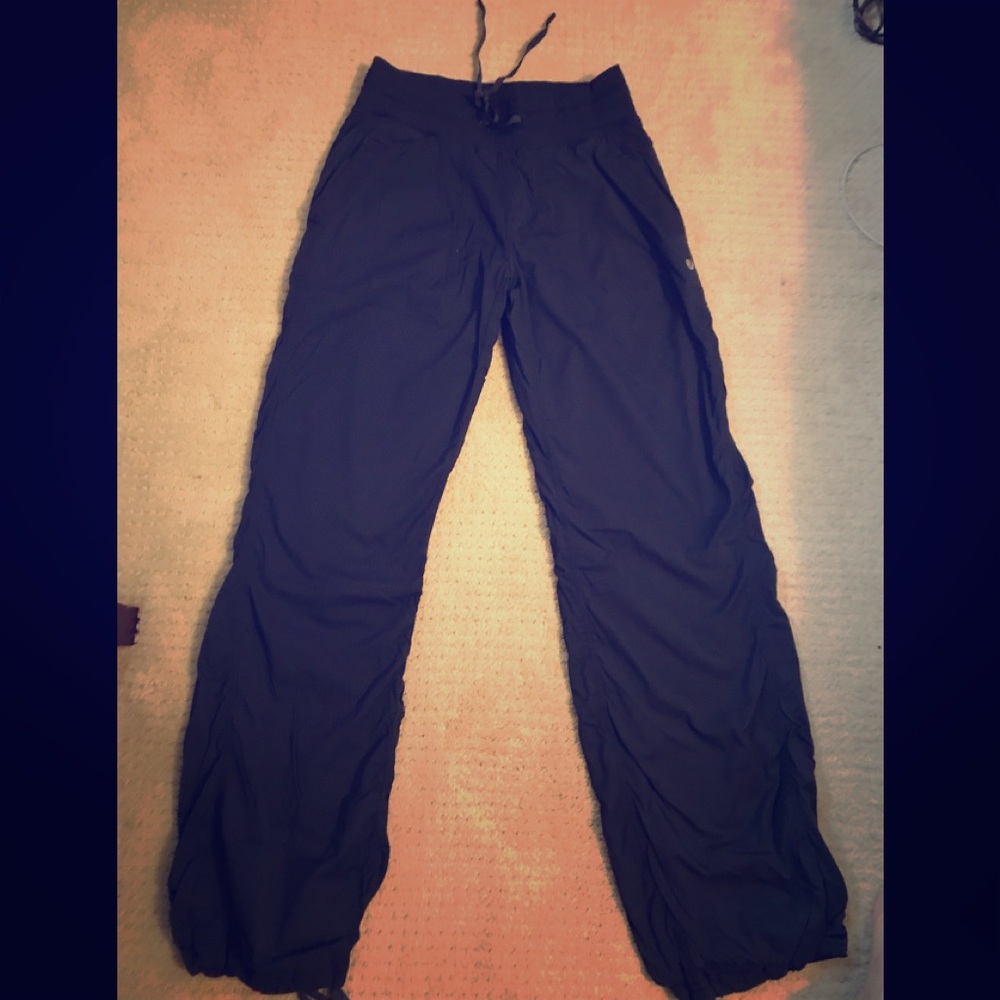 Lululemon navy drawstring pant size 6